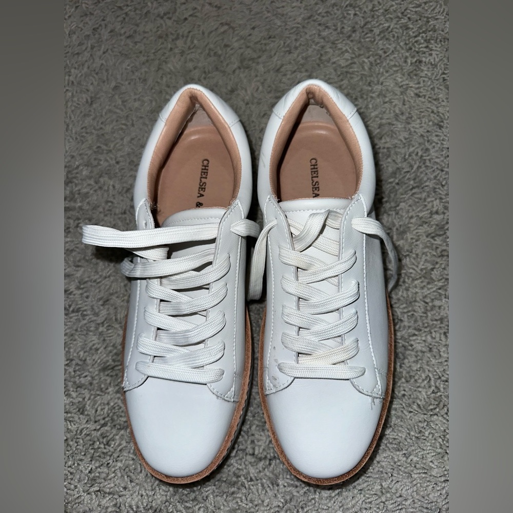 Chelsea & Violet platform sneaker